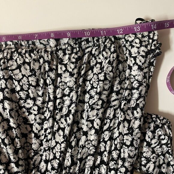 Forever 21 Black & Cream Floral Print Strapless Jumpsuit Size M GUC - Picture 6 of 11